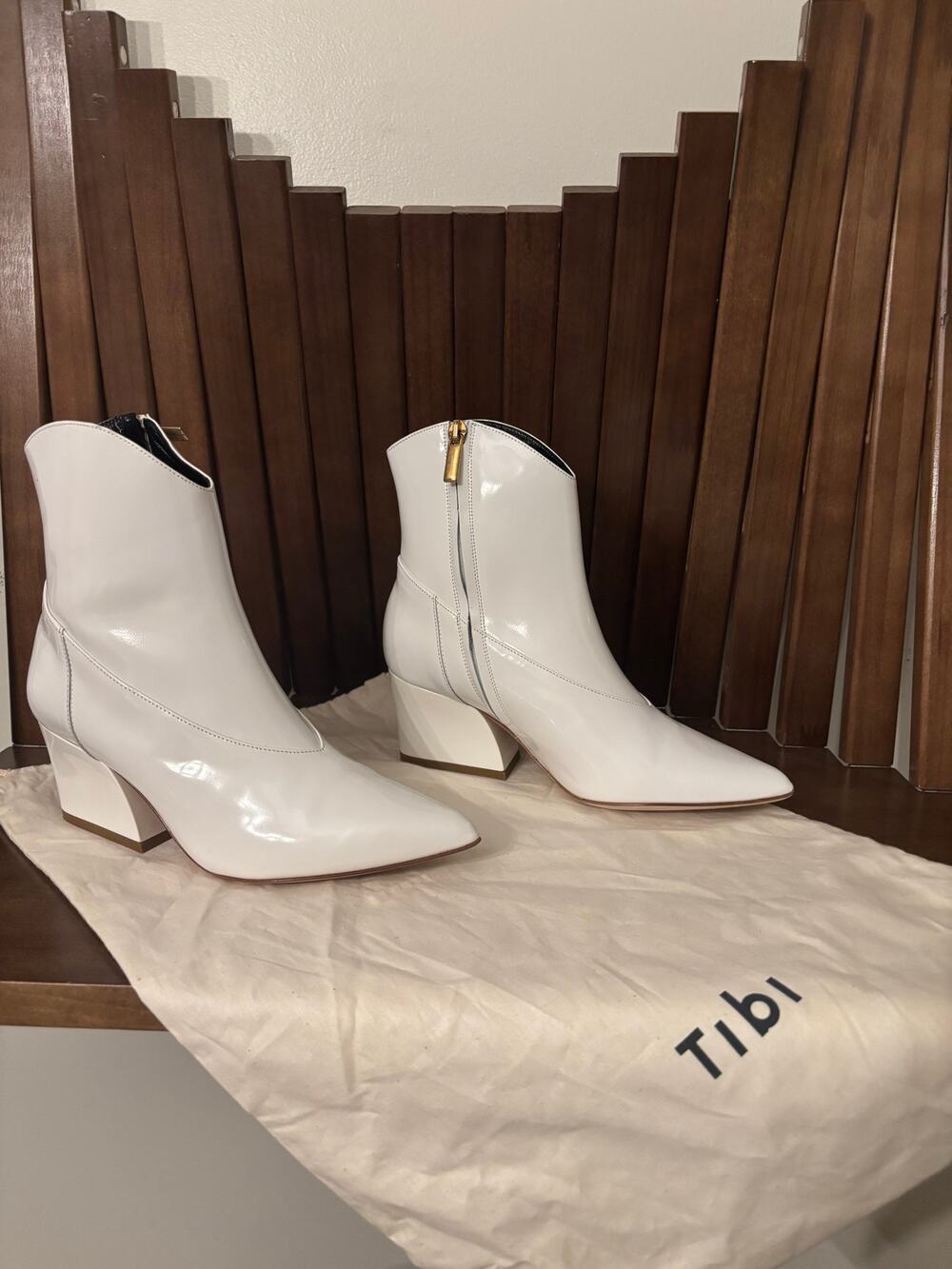 Tibi White Patent Leather Pointed Toe Ankle Boots EU 36